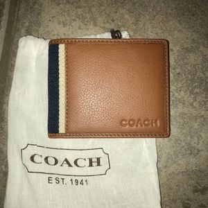 Light brown Coach men’s WALLET